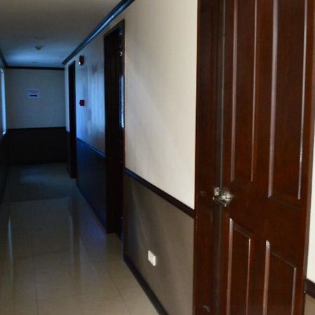 Cebu Fiesta Business Suites 外观 照片
